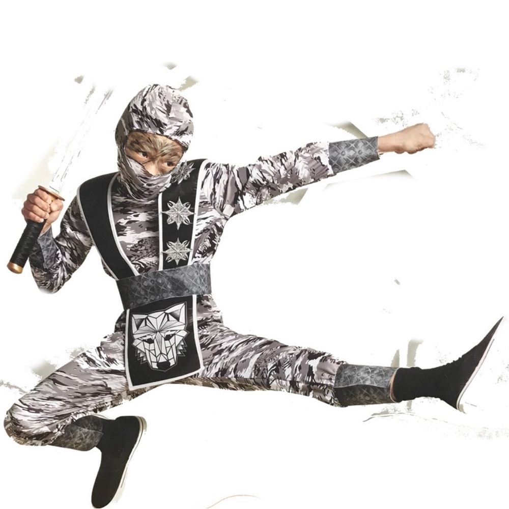 📫 BUY 2 for $20📫 Winter Wolf Ninja Kids Halloween Costume size L
